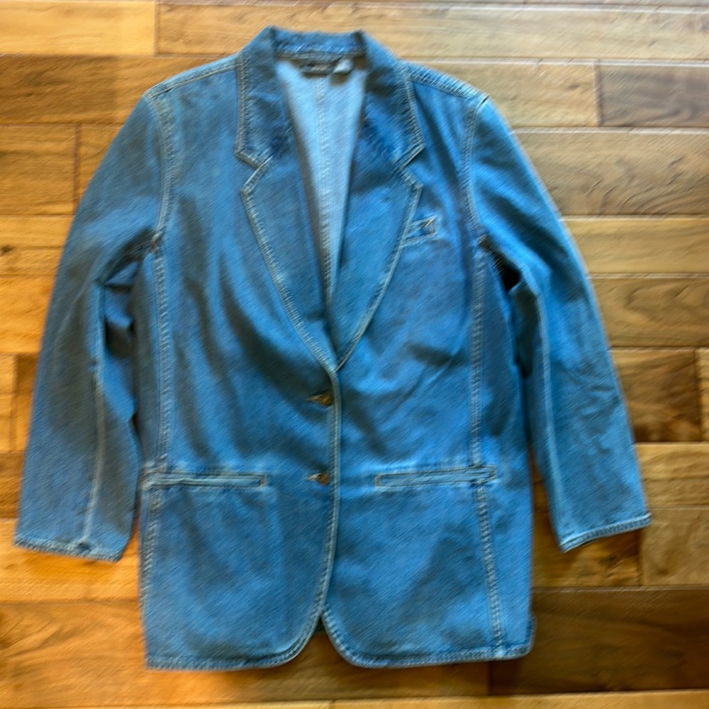 Vtg Liz Wear by Liz Claiborne denim blazer